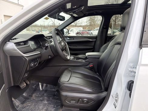 Used 2024 Jeep Grand Cherokee Limited 4xe image 11