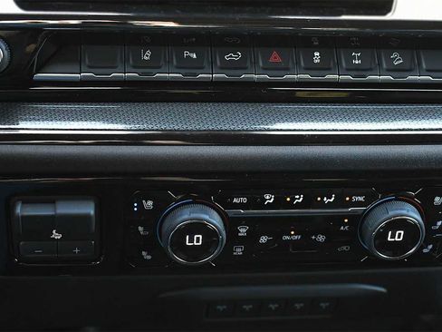 New 2026 Chevrolet Silverado 2500 ZR2 w/ LPO, Dark Essentials Package AWD/4WD image 20