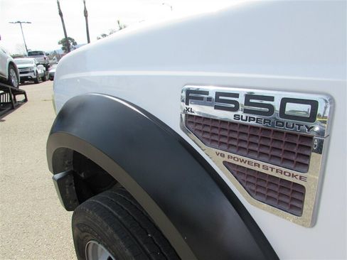 Used 2008 Ford F550 2WD Super Cab Super Duty image 31