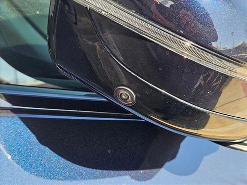 Used 2021 BMW 530i w/ M Sport Package image 6