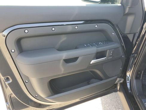 New 2026 Land Rover Defender 130 X-Dynamic SE AWD/4WD image 7