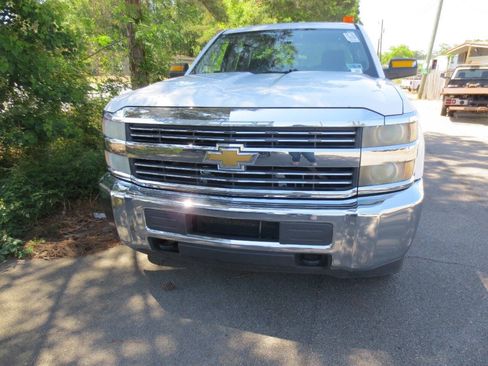 Used 2015 Chevrolet Silverado 2500 W/T RWD image 3