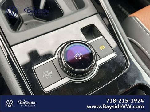 New 2026 Volkswagen Tiguan SEL R-Line image 30