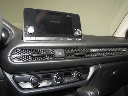 Certified 2024 Honda HR-V LX image 7