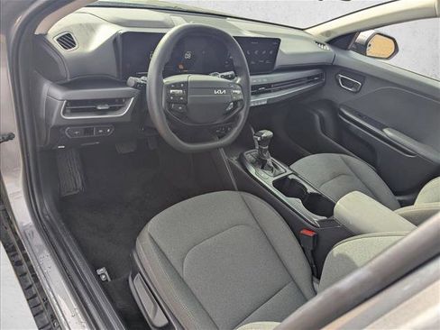 Used 2025 Kia K4 FWD image 6