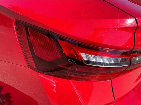 Used 2025 Volkswagen Jetta SE w/ Black Wheel Package image 29