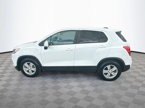 Used 2020 Chevrolet Trax LS w/ Tint and Cruise Package FWD image 5