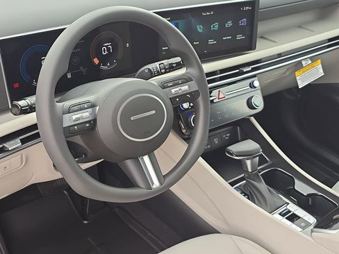 New 2026 Hyundai Tucson SEL image 16