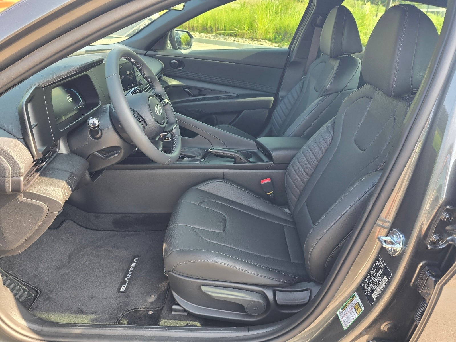 Used 2026 Hyundai Elantra SEL Sport FWD image 11