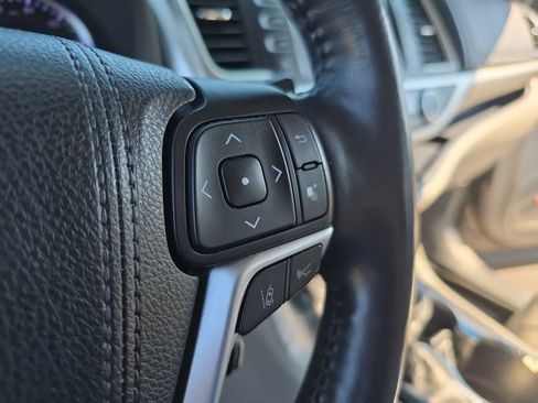 Used 2018 Toyota Highlander Limited Platinum AWD/4WD image 21