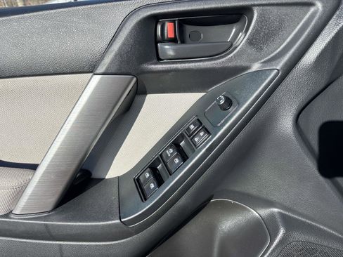 Used 2014 Subaru Forester 2.5i Premium image 14