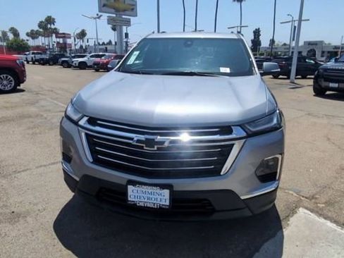 Certified 2023 Chevrolet Traverse LT FWD image 3