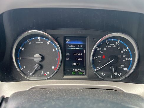 Used 2018 Toyota RAV4 Limited FWD image 7