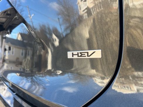 Certified 2024 Kia Niro EX image 8