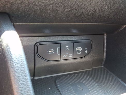 Used 2026 Kia Sportage SX FWD image 25