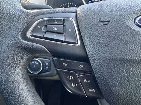 Used 2017 Ford Escape S image 25