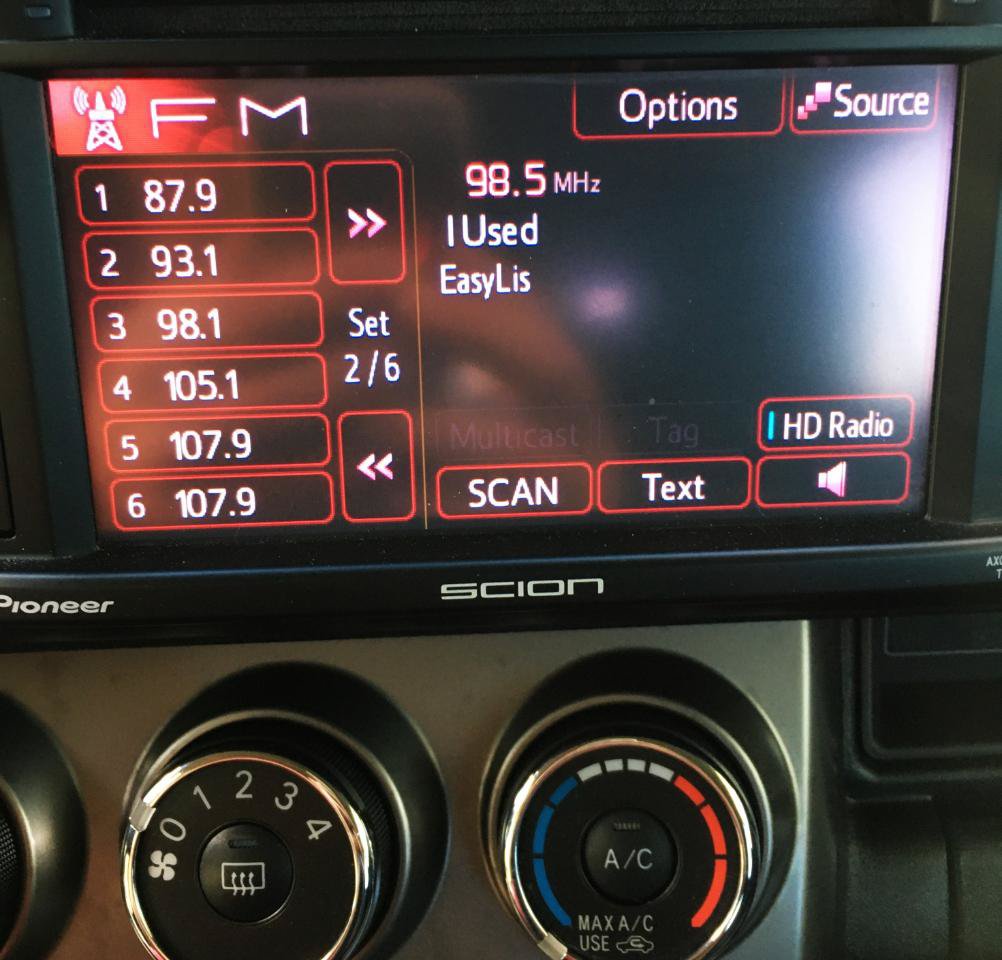 Used 2014 Scion xB FWD image 24