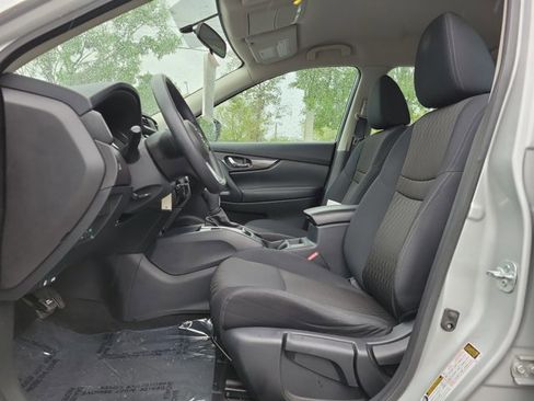 Used 2017 Nissan Rogue S image 21