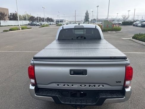 Used 2023 Toyota Tacoma SR5 image 7