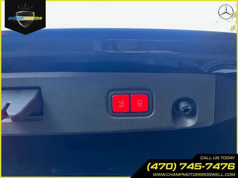 Used 2014 Mercedes-Benz CLS 550 w/ Premium 1 Package image 11