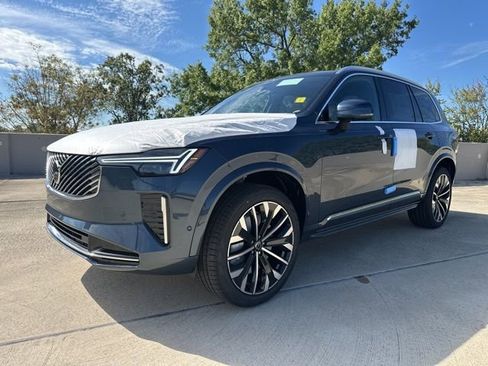 New 2026 Volvo XC90 B6 Plus w/ Protection Package Premier image 3