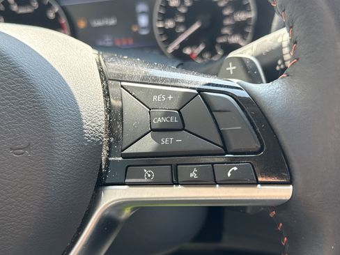 Used 2023 Nissan Altima 2.5 SR image 17