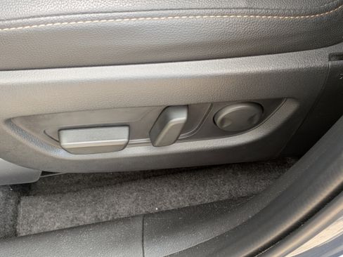 Used 2025 MAZDA CX-70 Plug-In Hybrid w/ Premium Pkg image 23