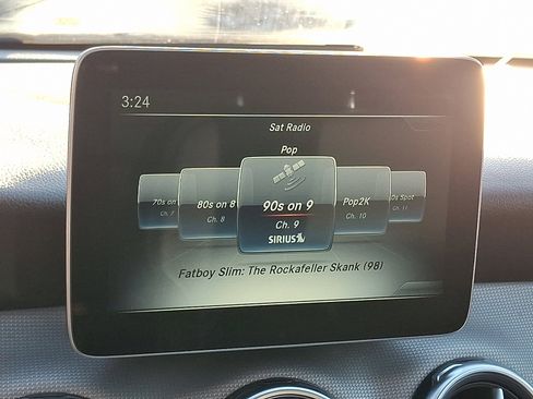 Used 2020 Mercedes-Benz GLA 250 4MATIC image 18