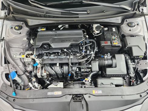 Used 2025 Hyundai Elantra Sport FWD image 20