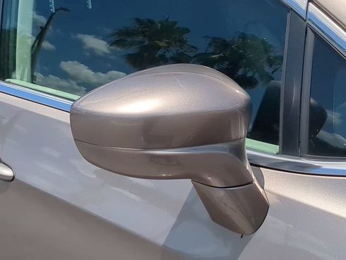 Used 2018 Chrysler Pacifica Touring-L FWD image 12