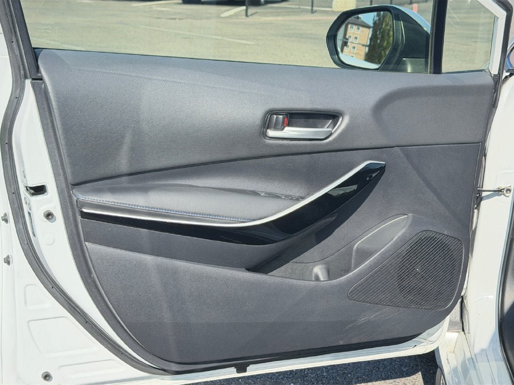 Used 2022 Toyota Corolla XSE FWD image 20