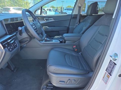 New 2026 Kia Sportage SX image 5