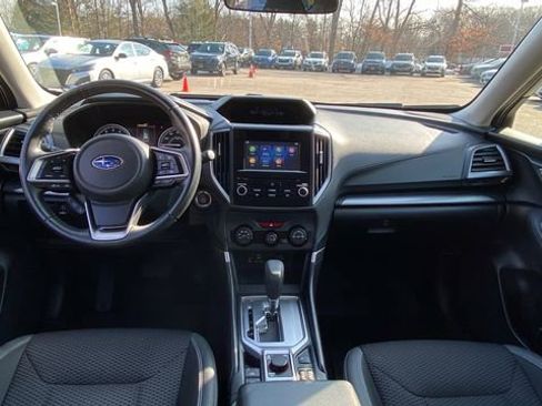 Used 2022 Subaru Forester Premium image 13