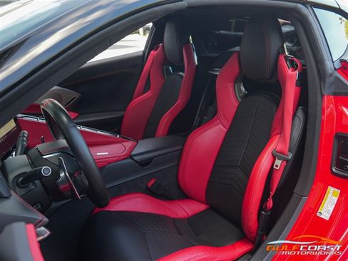 Used 2020 Chevrolet Corvette Stingray Premium Cpe w/ 3LT Preferred Equipment Group RWD image 15