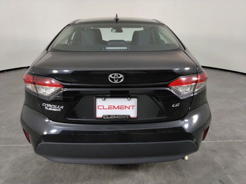 Used 2025 Toyota Corolla LE image 7