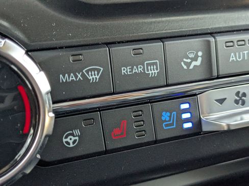 New 2026 Ford F250 Lariat w/ Black Appearance Package image 26