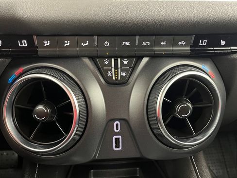 Used 2023 Chevrolet Blazer LT w/ Convenience Package FWD image 29