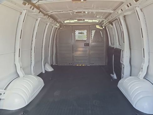 New 2025 Chevrolet Express 2500 w/ Driver Convenience Package image 4