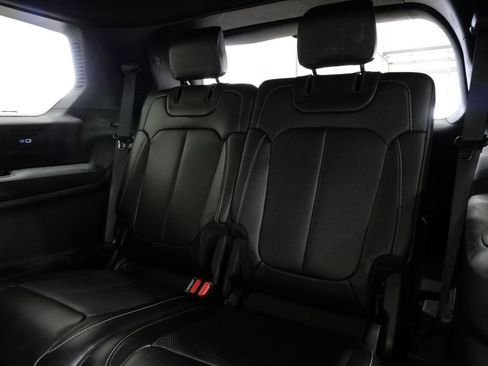 Used 2024 Jeep Grand Cherokee L Limited w/ Luxury Tech Group II image 25