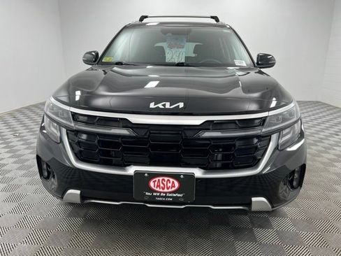 Used 2024 Kia Seltos SX w/ SX Sunroof Package AWD/4WD image 3