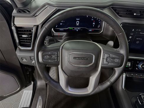 Used 2023 GMC Sierra 1500 Denali w/ Denali Reserve Package AWD/4WD image 3