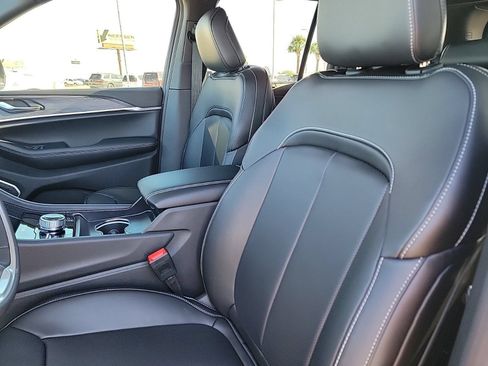 Used 2025 Jeep Grand Cherokee Limited 4xe AWD/4WD image 35
