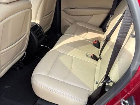 Used 2019 Cadillac XT5 Luxury FWD image 23