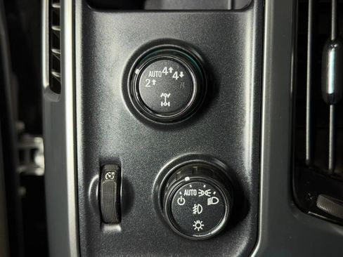 Used 2017 Chevrolet Silverado 1500 LT w/ All Star Edition AWD/4WD image 28
