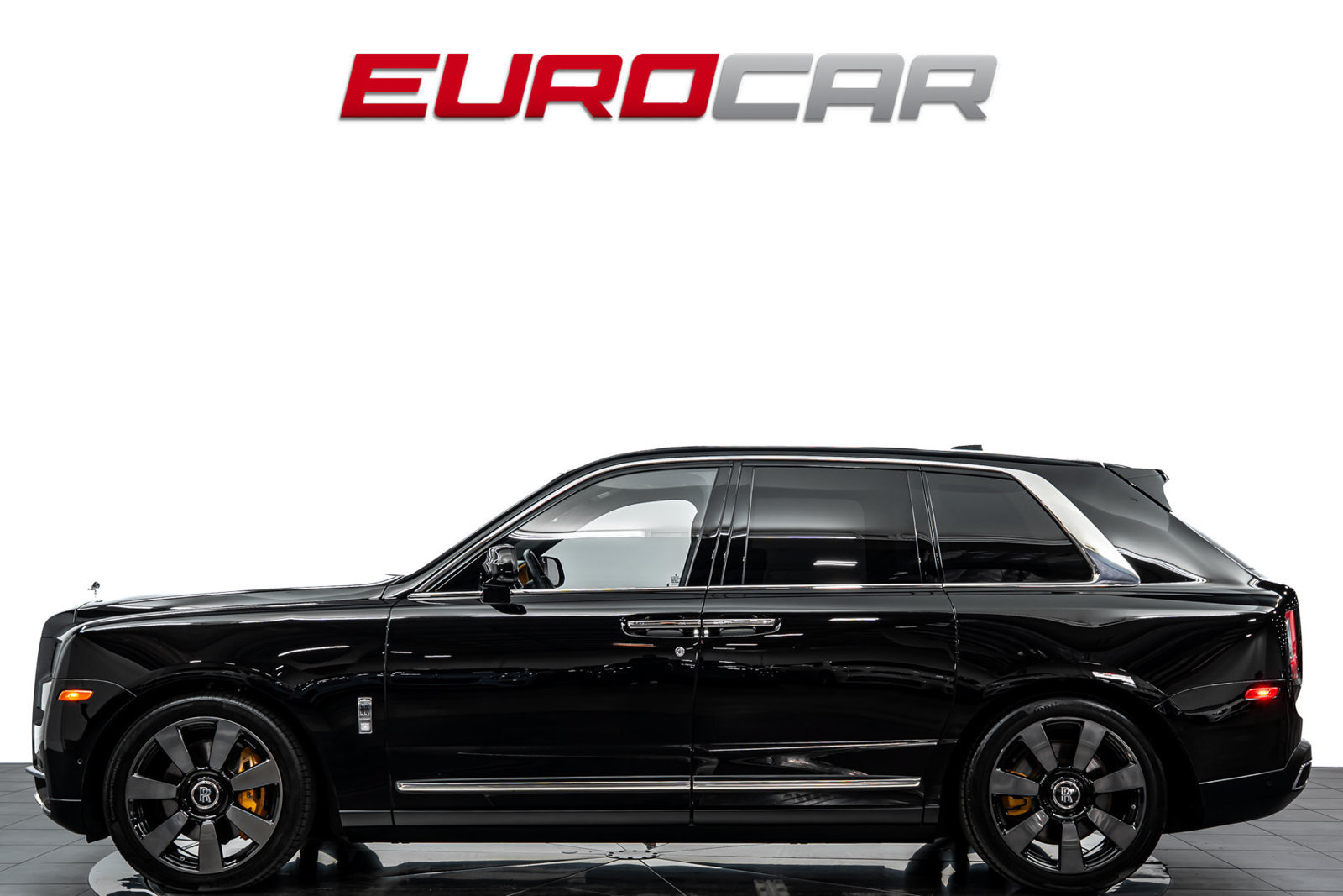 Used 2023 Rolls-Royce Cullinan AWD/4WD image 2