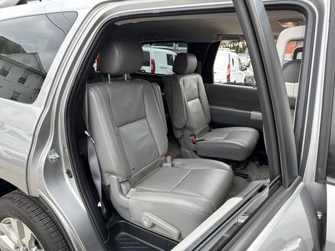 Used 2008 Toyota Sequoia Limited RWD image 16