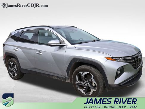 Used 2024 Hyundai Tucson Limited AWD/4WD image 3