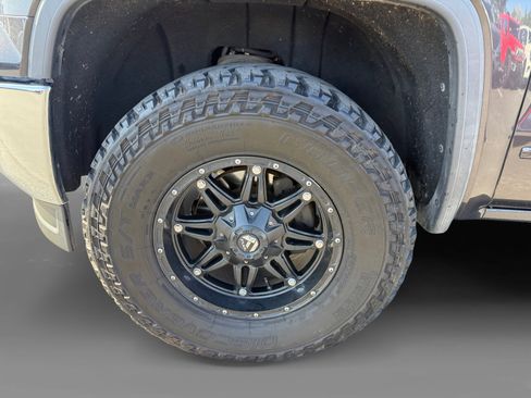 Used 2014 GMC Sierra 1500 SLE w/ SLE Value Package RWD image 9