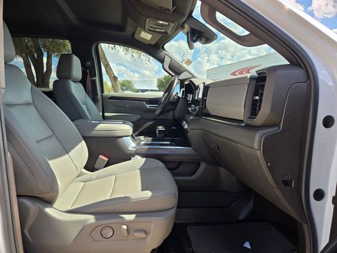 Certified 2022 GMC Sierra 1500 SLT w/ SLT Premium Package image 27