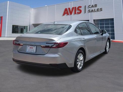 Used 2025 Toyota Camry LE FWD image 6